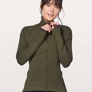 lululemon athletica gait keeper Jacket in dark olive. Size 10